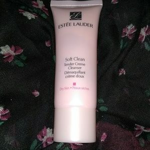 ESTEE LAUDER soft clean tender creme cleaner.